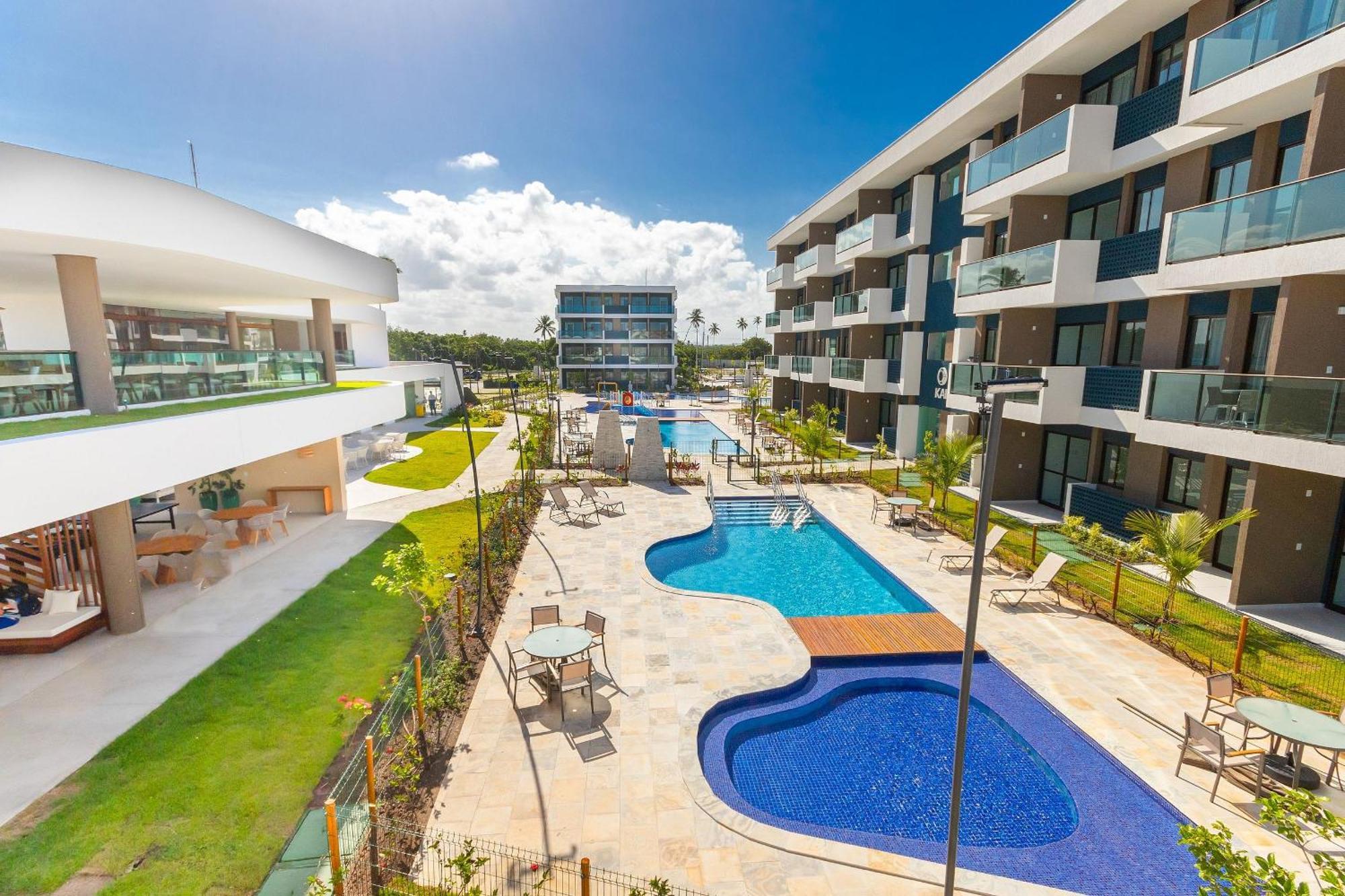 Makia #b308 - Em Muro Alto Por Carpediem Porto de Galinhas